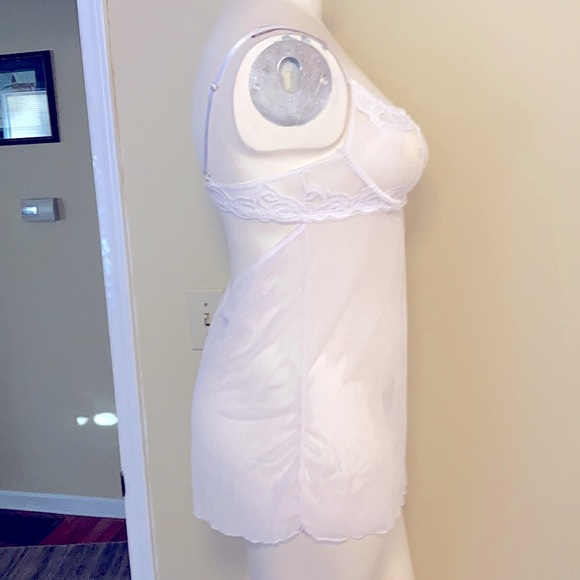 Nighty - Picture 2 of 3